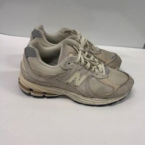 New Balance 2002R Men's Beige Suede Mesh Lifestyle Sneakers Shoes Size 8